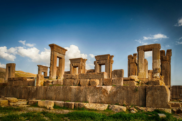 Серебряный номос из Терины